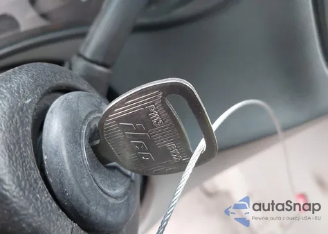 2004 Chevrolet Tahoe Ls from USA, damaged, VIN 1GNEC13Z74R174024